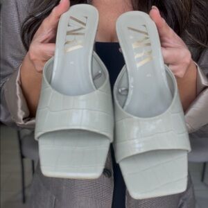 Zara Kitten Heels size 9